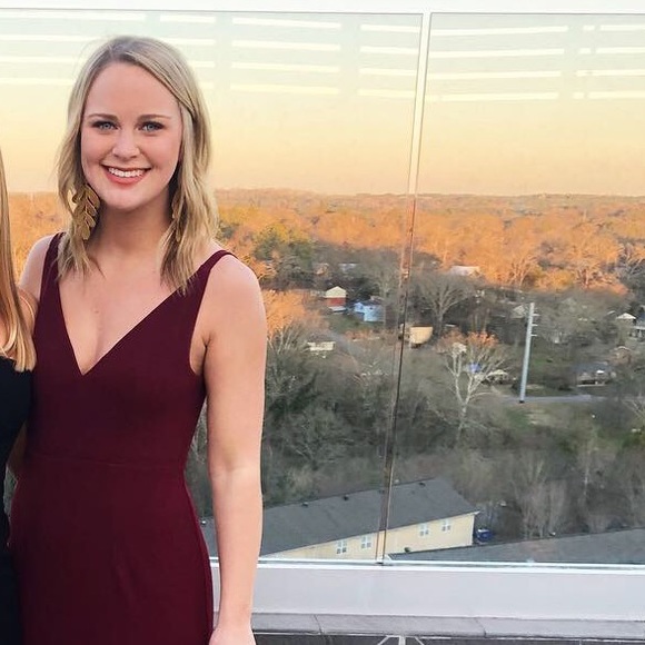 Meet your Posher, Elizabeth - Picture 1 of 1